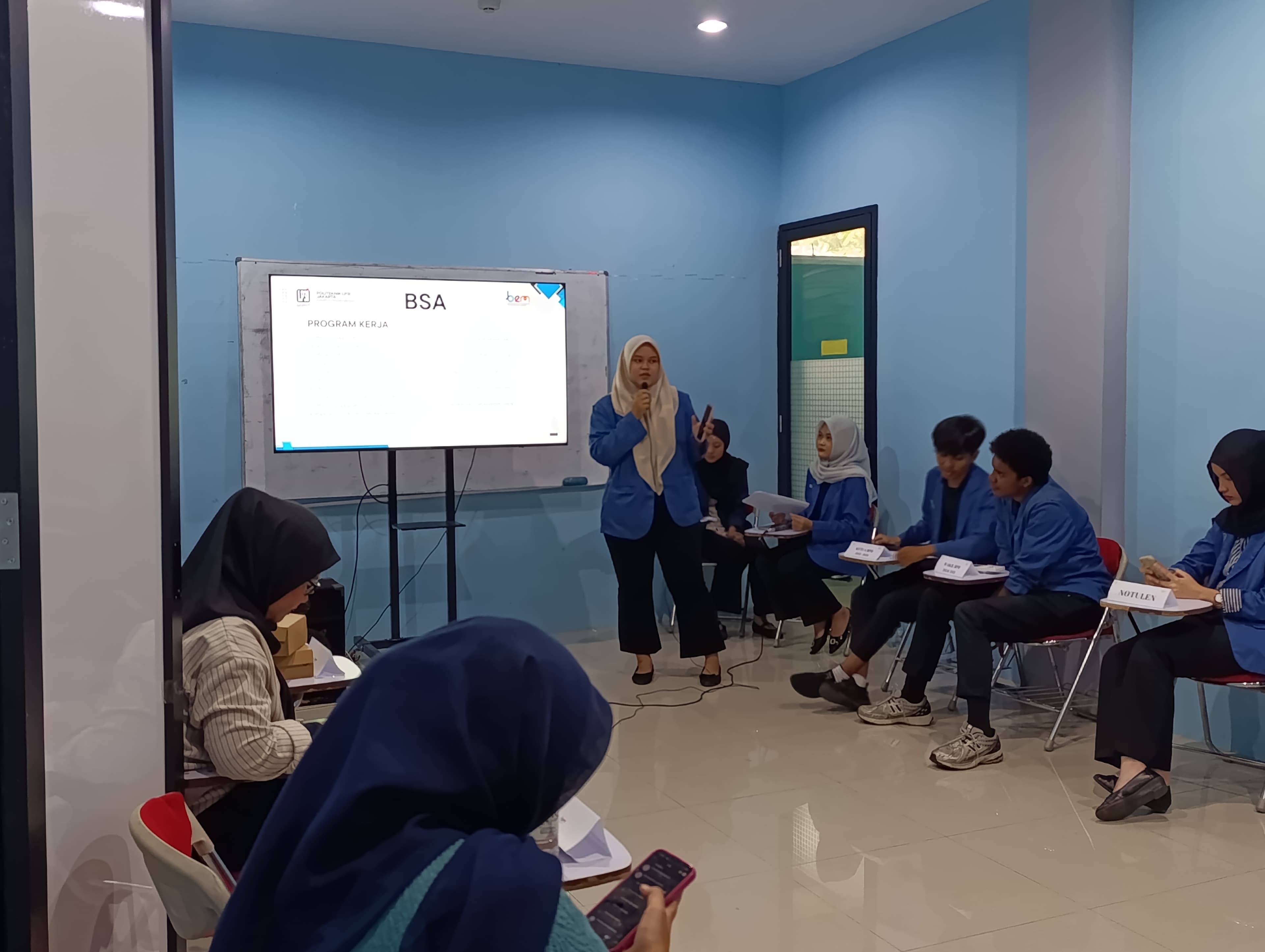 Dokumentasi RAPAT KERJA 4