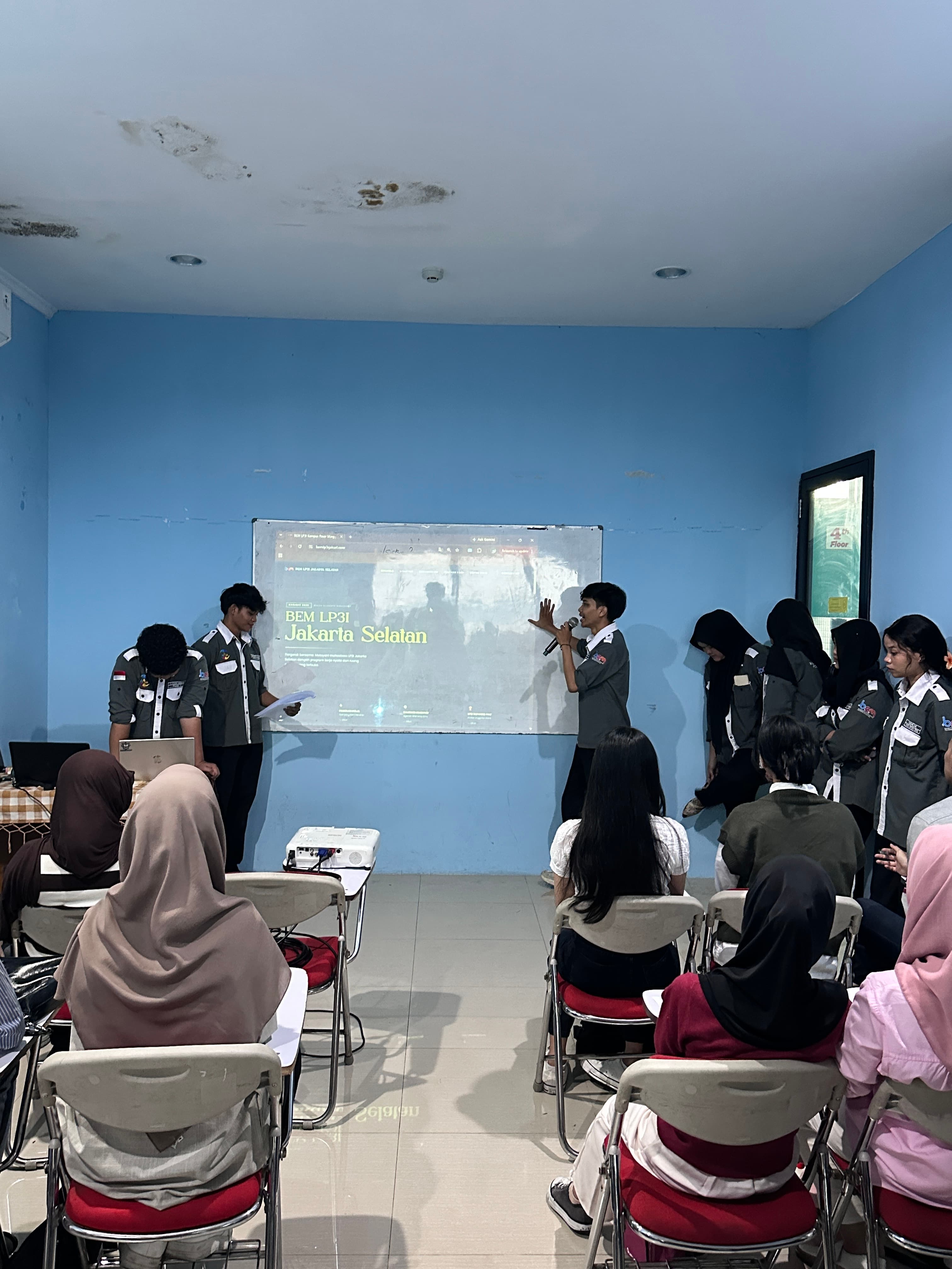 Dokumentasi Sosialisasi BEM 4