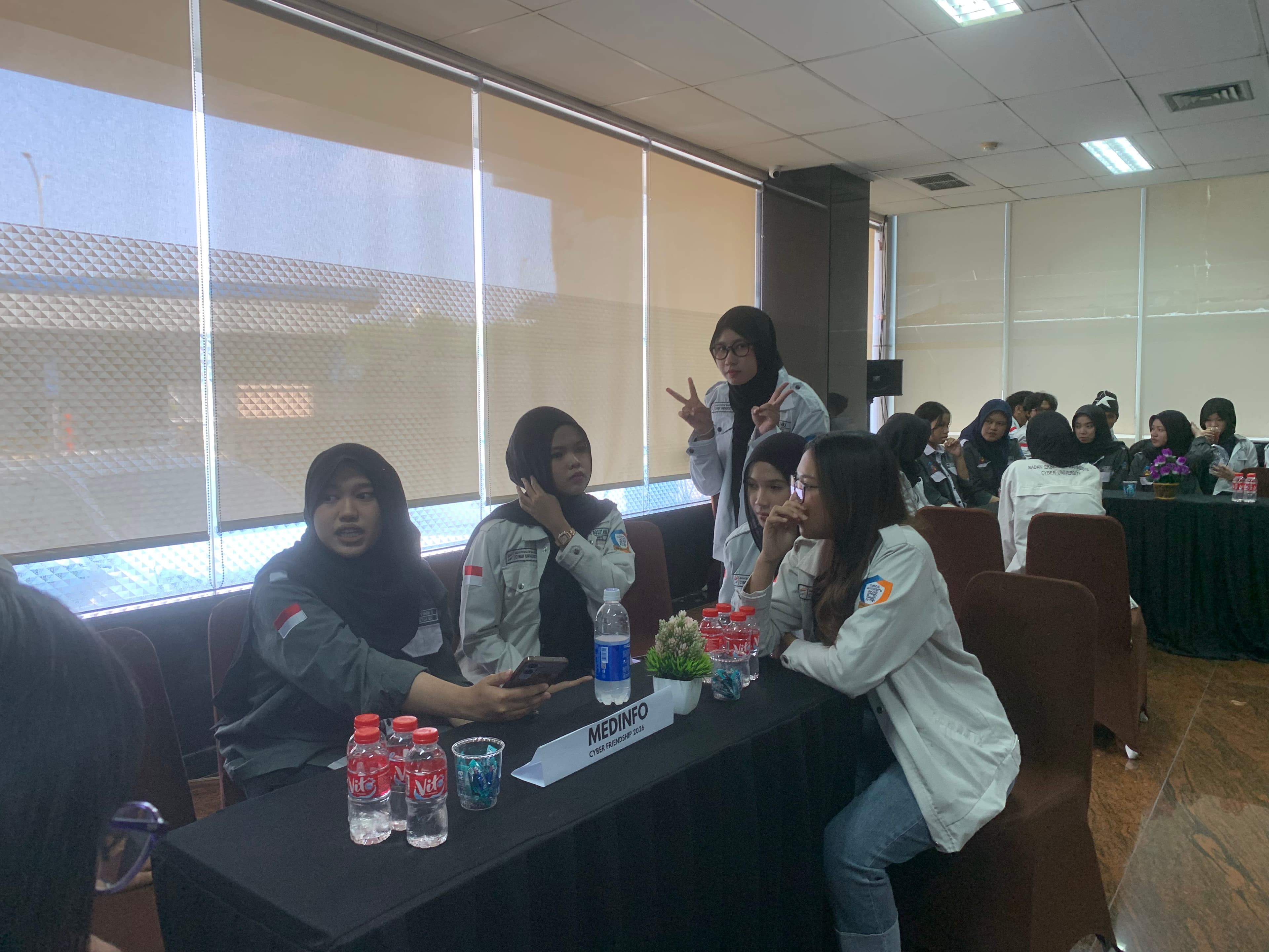 Dokumentasi STUDY BANDING 28